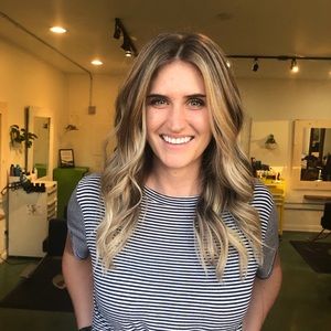 Meet your Posher, Lauren